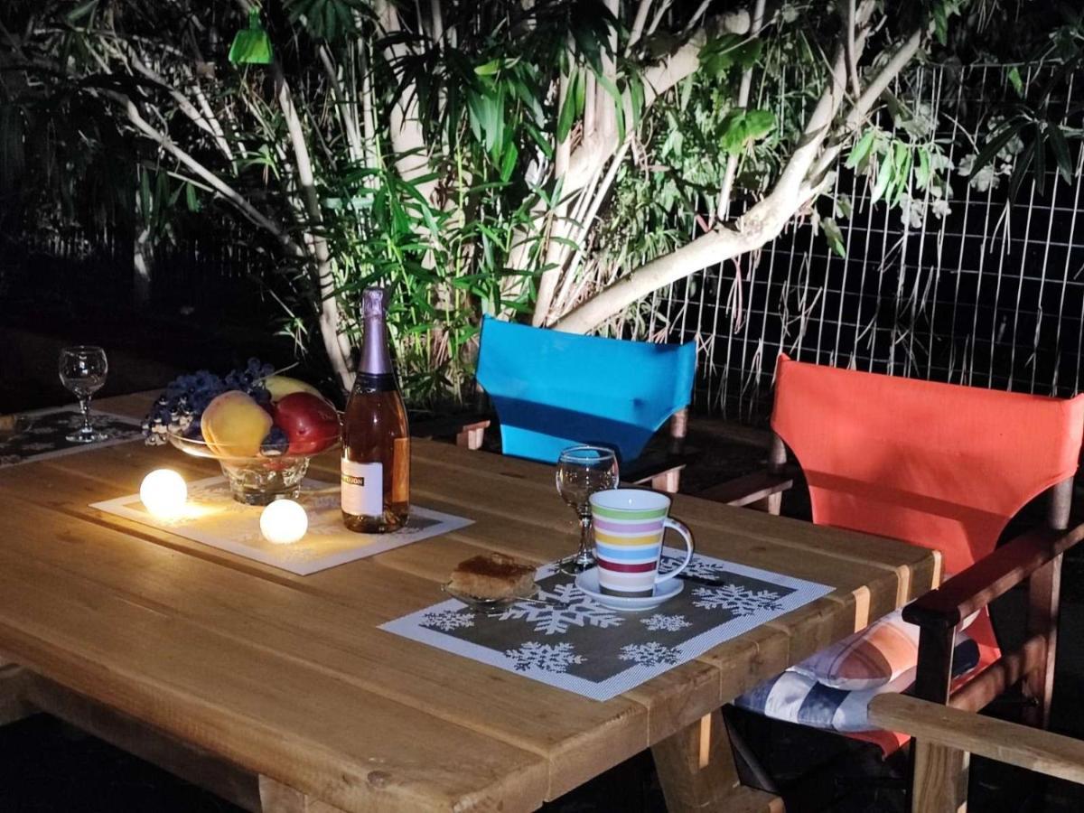 Garden Bungalow Valentina スタブロス エクステリア 写真